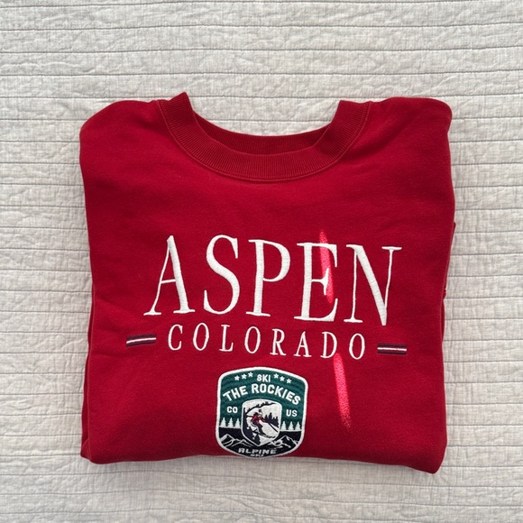 Oversized Ski Patch
Sunday Crew - Picture 5 of 7